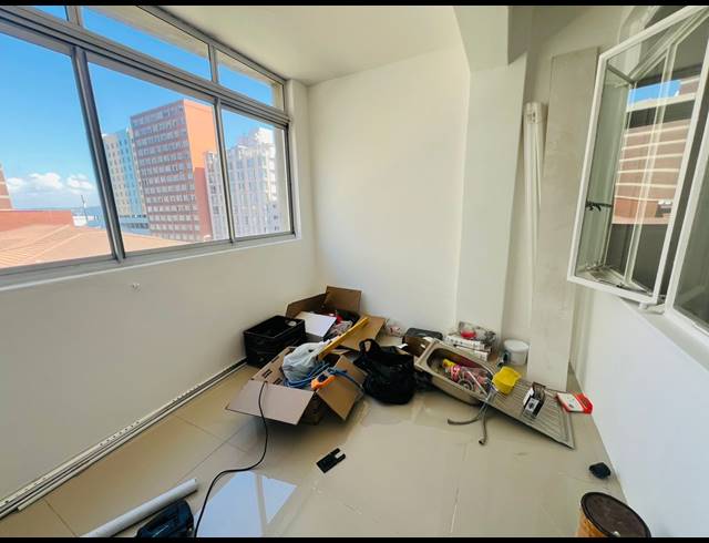 1.5 BEDROOM APARTMENT FOR SALE IN POINT WATERFRONT